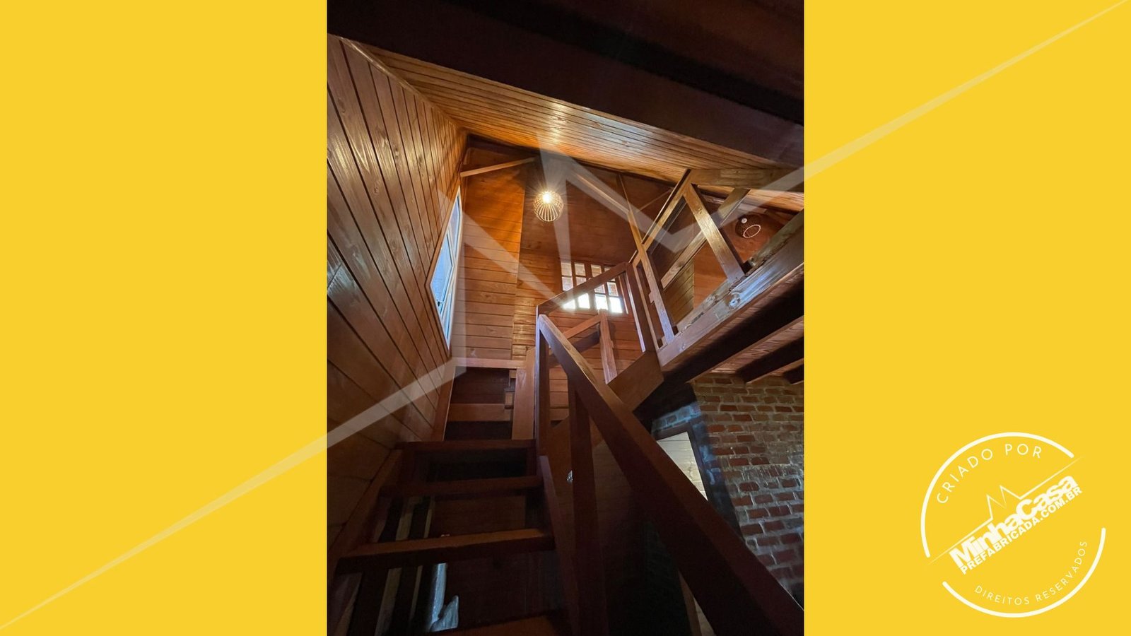 Subida para o mezanino – Pousada Pop 1-3 Vista subindo a escada para o mezanino – Pousada Pop 1-3