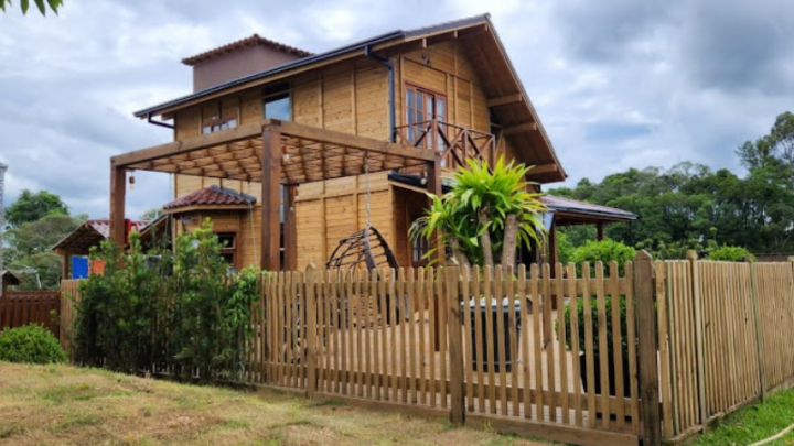 Casa pré-fabricada, a inovação que transforma sonhos em realidade habitável.