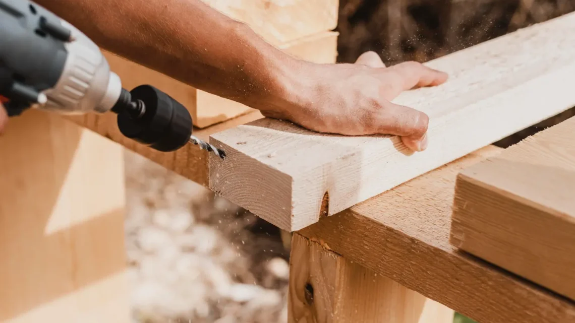 Montagem casa de madeira